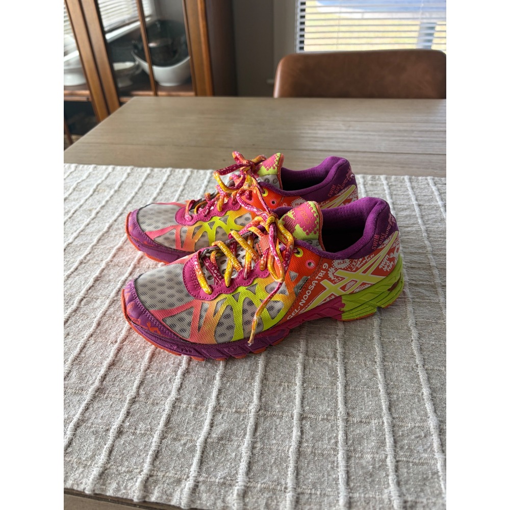 Women's ASICS Gel-Noosa Tri 9 running shoes sz 6
